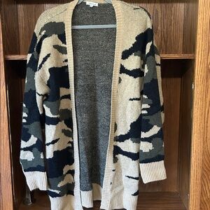 White Birch Camouflage Cardigan size small